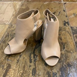 Gianni Bini nude heels